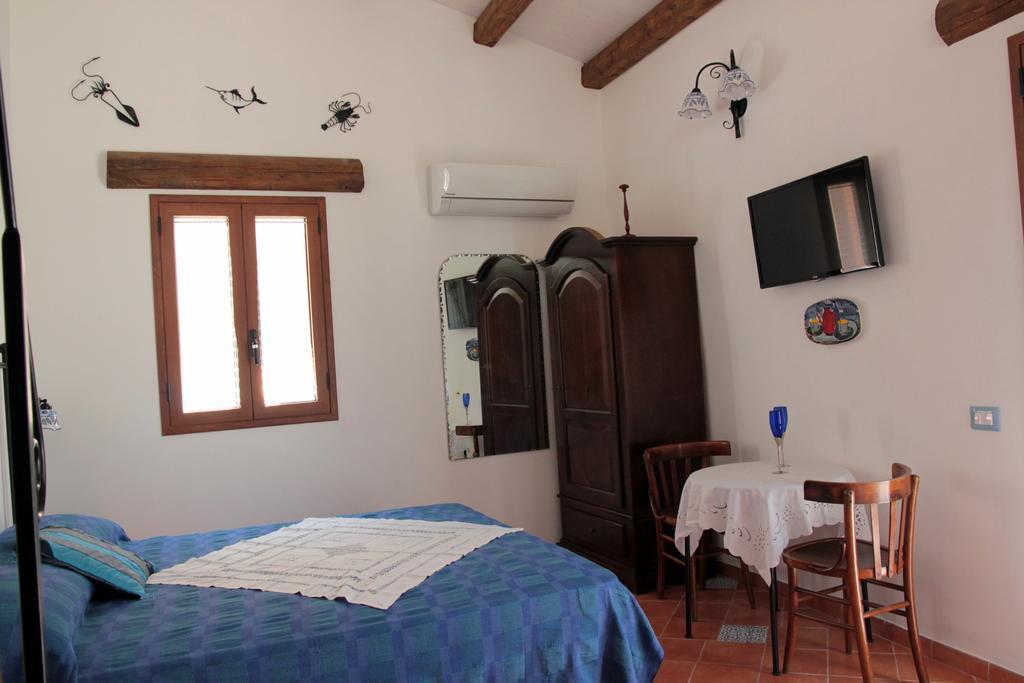 La Casa Del Geko Bed and Breakfast Cefalù Rum bild