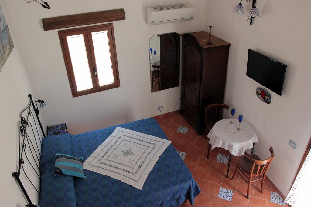 La Casa Del Geko Bed and Breakfast Cefalù Rum bild