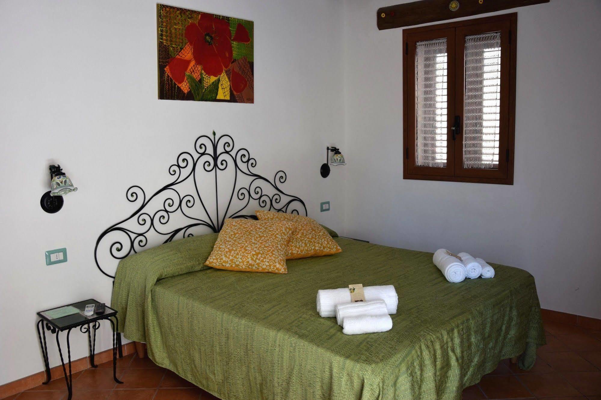 La Casa Del Geko Bed and Breakfast Cefalù Exteriör bild