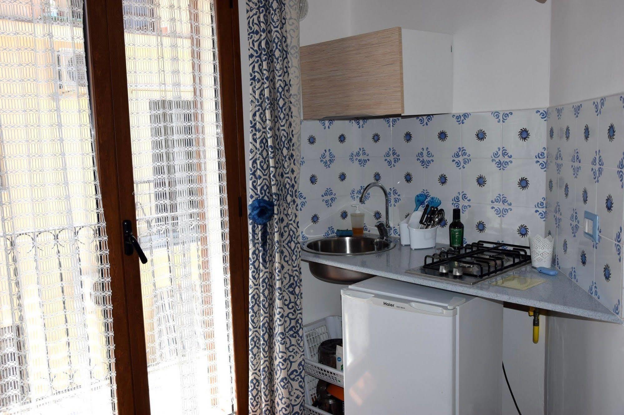 La Casa Del Geko Bed and Breakfast Cefalù Exteriör bild