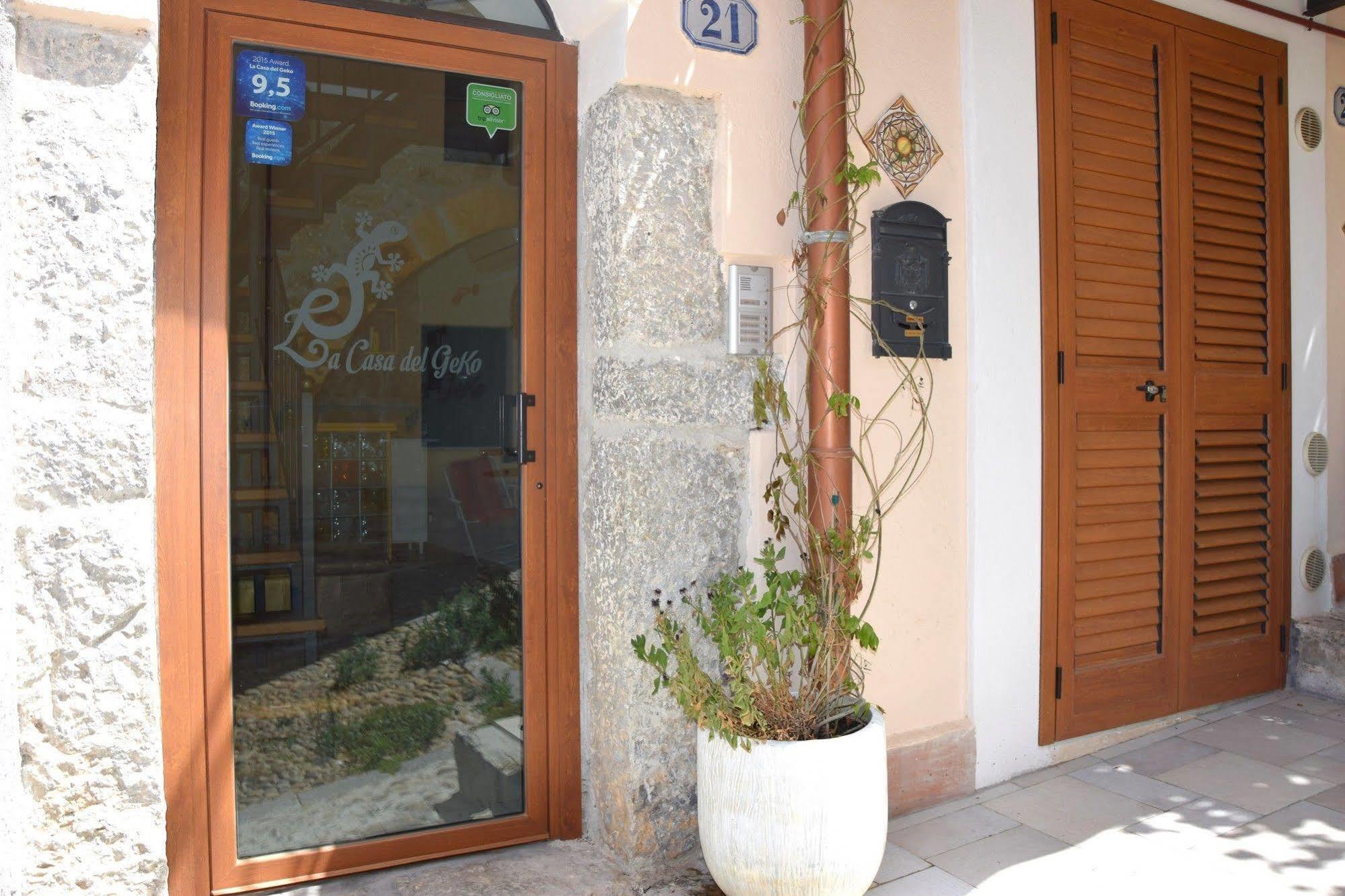 La Casa Del Geko Bed and Breakfast Cefalù Exteriör bild
